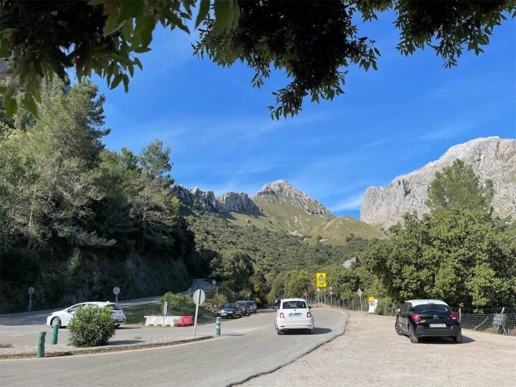 Viewing the roads to Puig Major and Coll dels Reis from the Orange Juice Shack