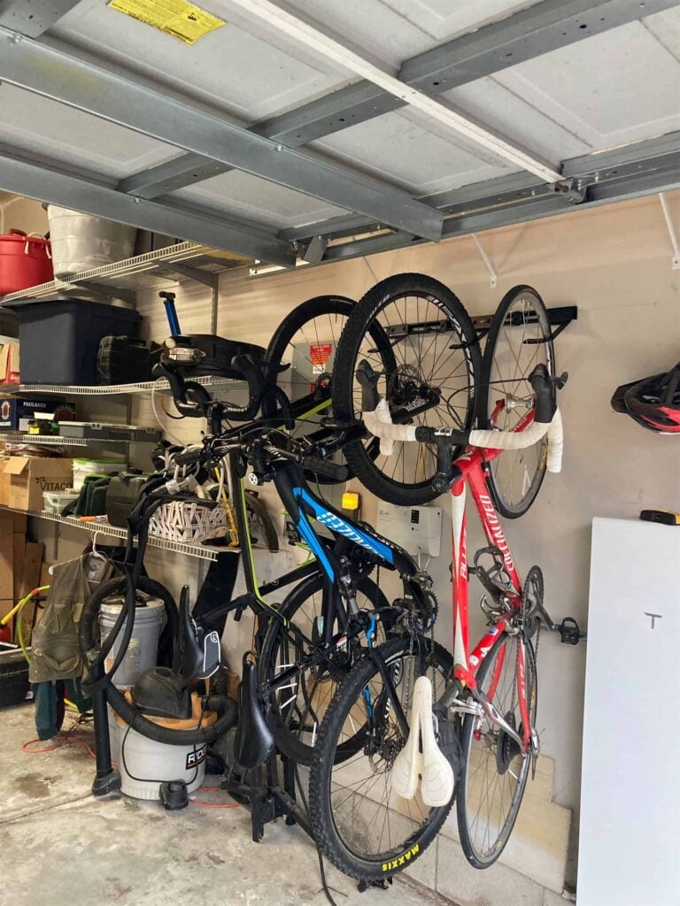 Koova bike rack Parts three Bikes angled